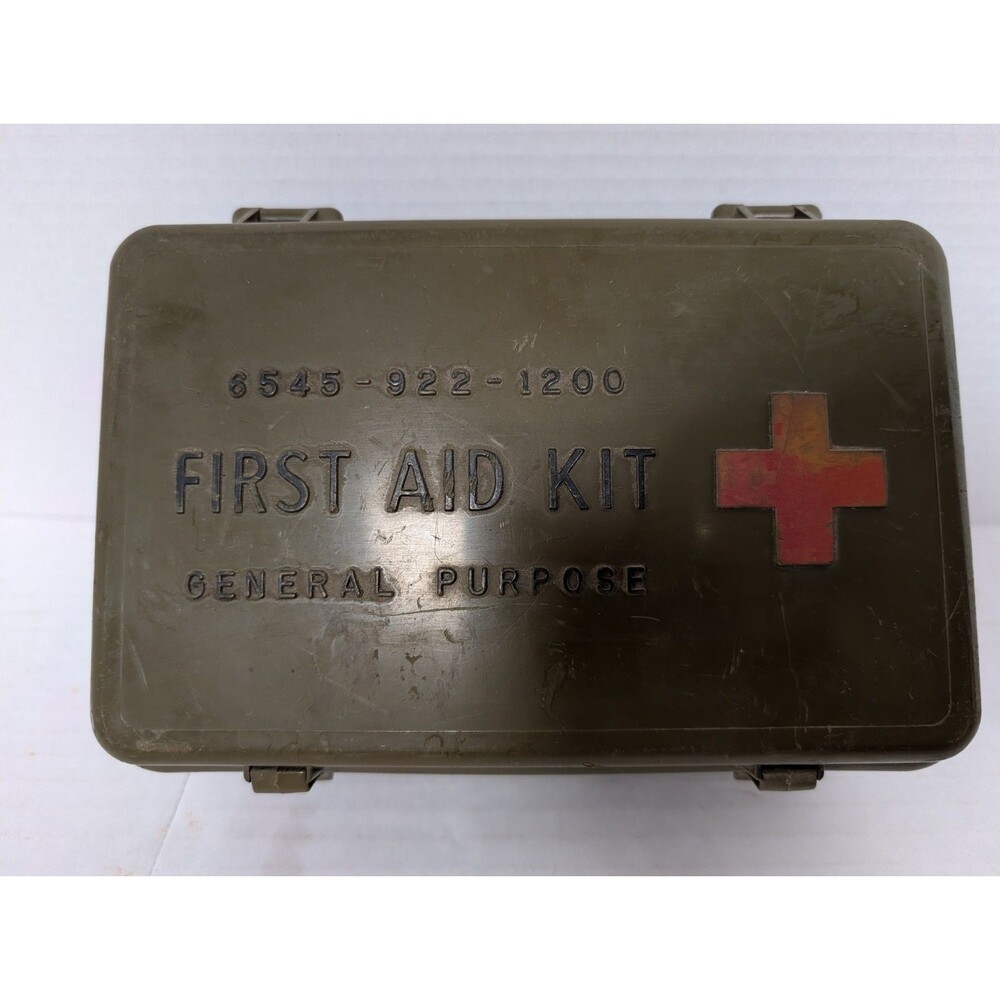 Military first aid kit 6545-00-922-1200 Completely Full Loaded Rare